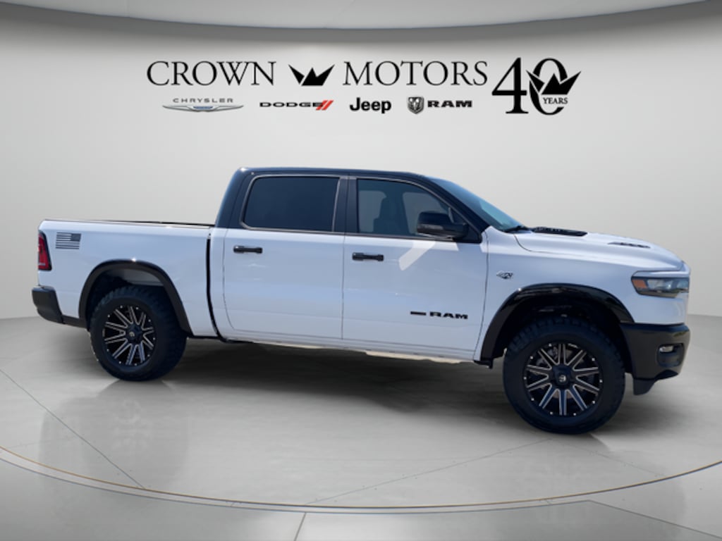 New 2026 Ram 1500 BIG HORN CREW CAB 4X4 5'7 BOX Pickup