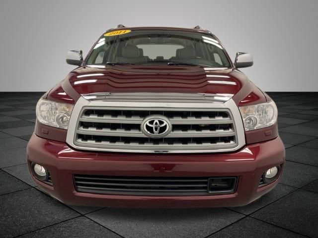 2011 Toyota Sequoia Platinum photo 2