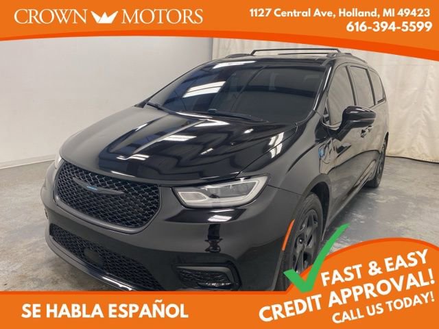 2021 Chrysler Pacifica Hybrid Limited photo 2