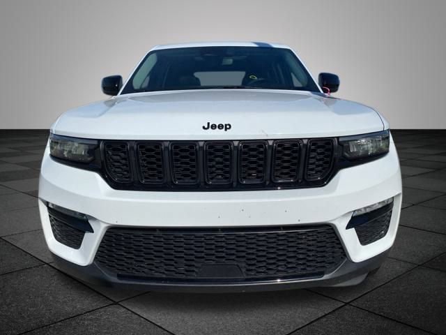 2023 Jeep Grand Cherokee Limited photo 3