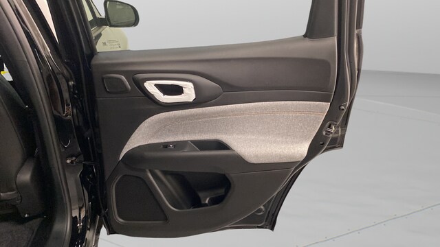2026 Jeep Compass 85th Anniversary - Photo 35
