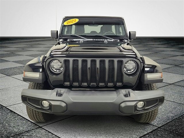 Used 2021 Jeep Wrangler Unlimited Sahara Altitude with VIN 1C4HJXEG0MW664977 for sale in Holland, MI