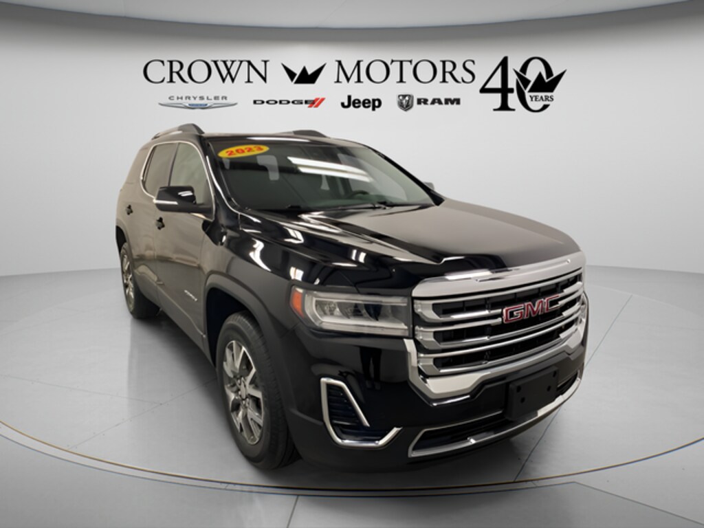 Used 2023 GMC Acadia SLE SUV