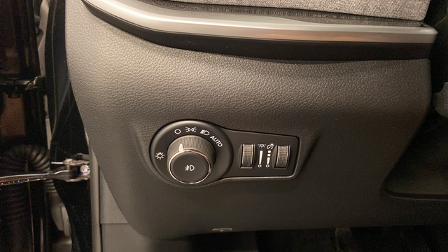 2026 Jeep Compass 85th Anniversary - Photo 25