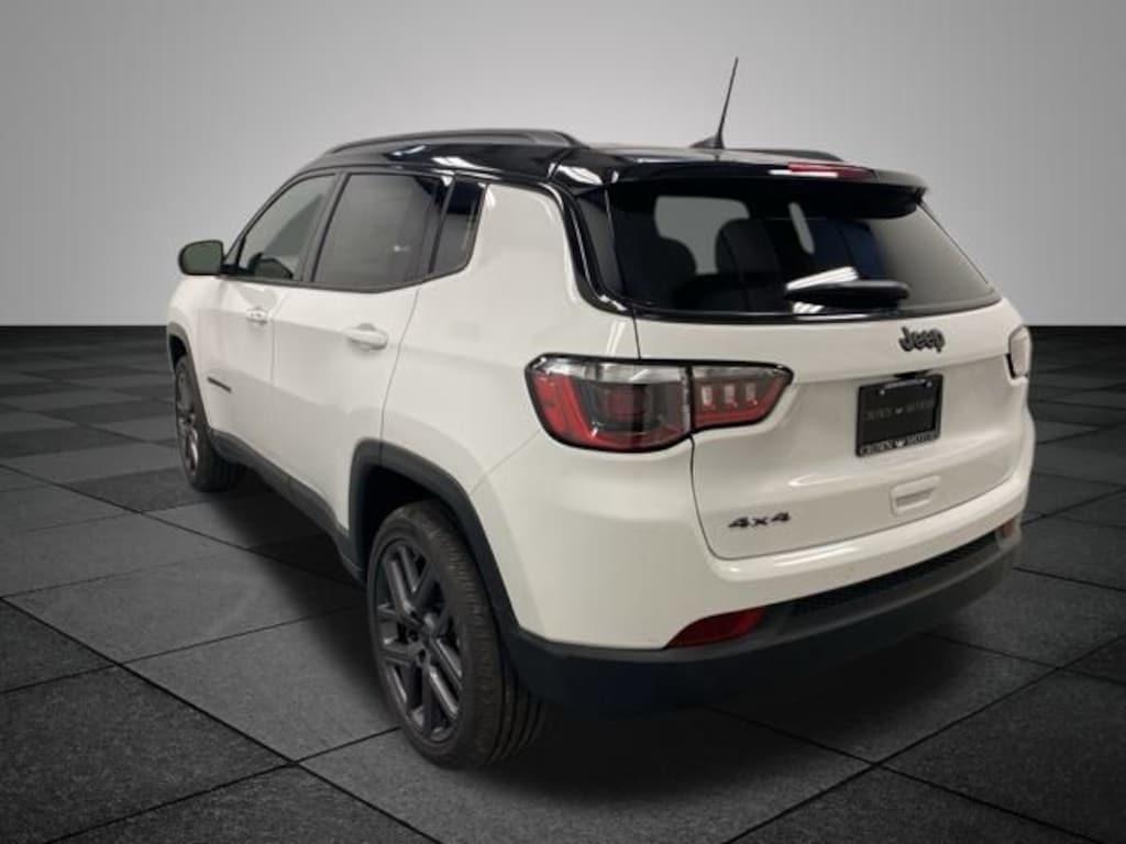 New 2026 Jeep Compass LIMITED ALTITUDE 4X4 Sport Utility