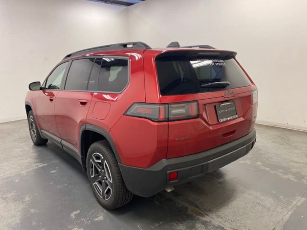 Used 2026 Jeep Cherokee Laredo SUV