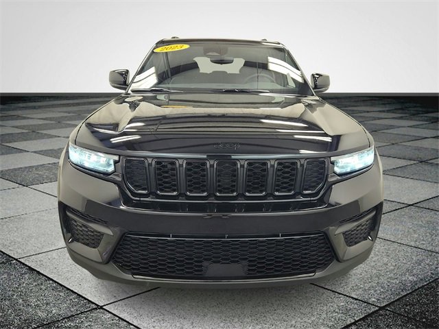 Used 2023 Jeep Grand Cherokee Altitude with VIN 1C4RJHAG2PC609002 for sale in Holland, MI
