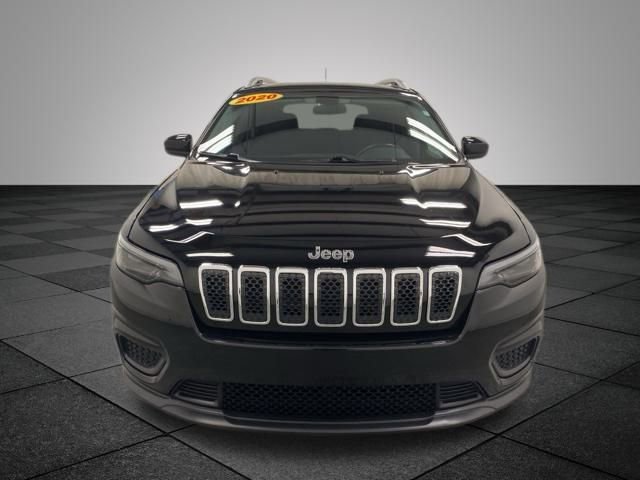 2020 Jeep Cherokee Latitude photo 2