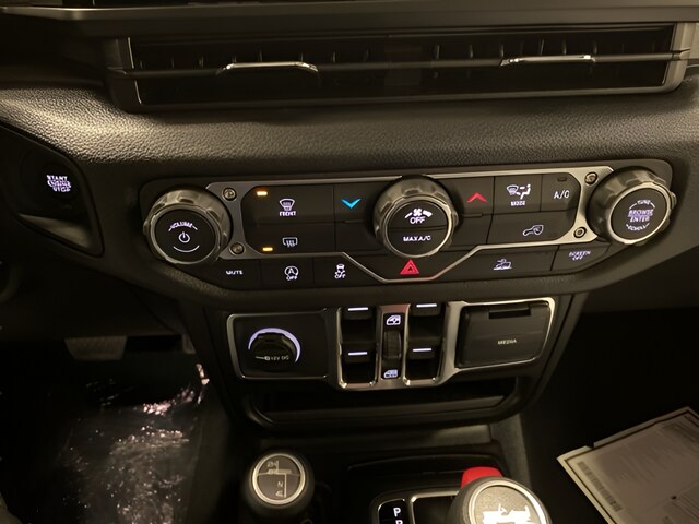 2026 Jeep Wrangler 4-Door Sport - Photo 12