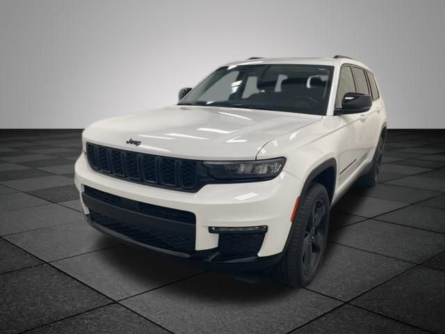 2022 Jeep Grand Cherokee Limited photo 2