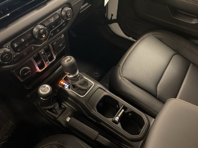 2026 Jeep Wrangler 4-Door Sahara - Photo 13