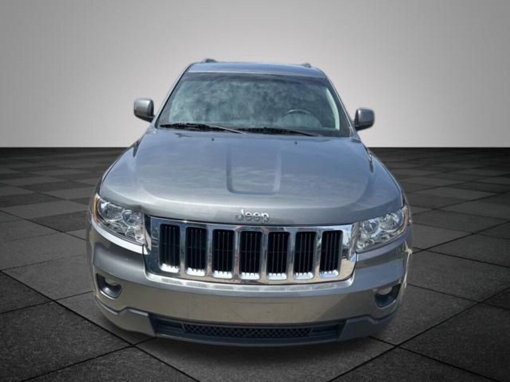 Used 2011 Jeep Grand Cherokee Laredo SUV
