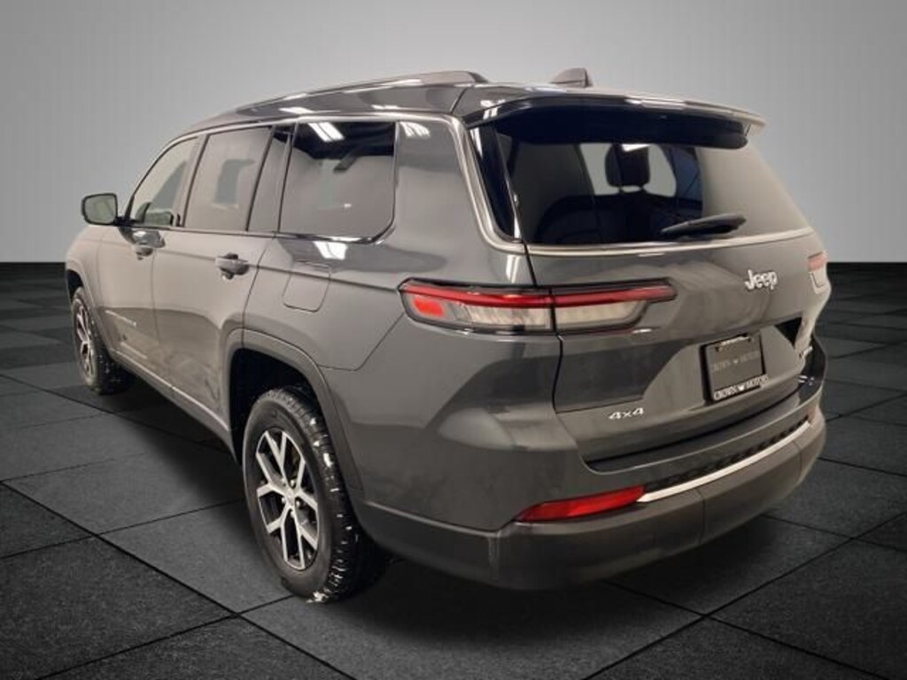 Used 2023 Jeep Grand Cherokee Limited SUV