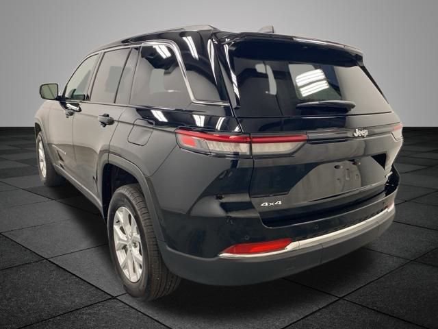 2024 Jeep Grand Cherokee Limited photo 2