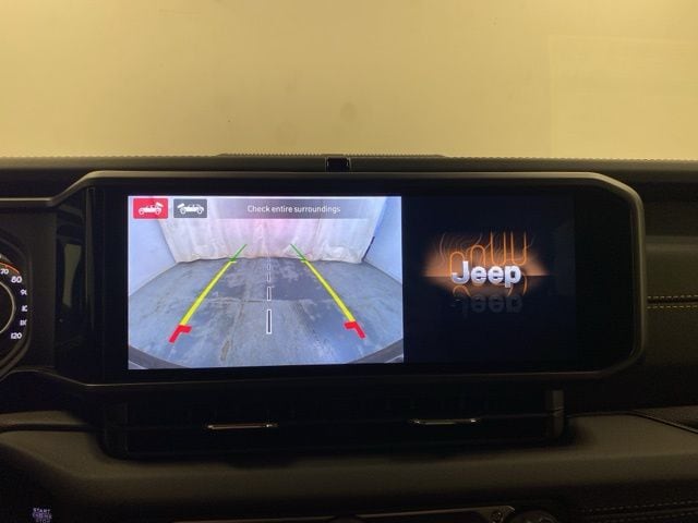 2026 Jeep Wrangler 4-Door Sahara - Photo 11