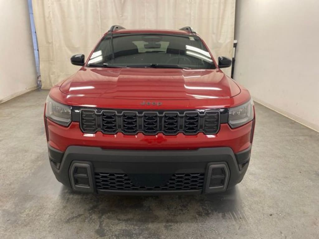 Used 2026 Jeep Cherokee Laredo SUV