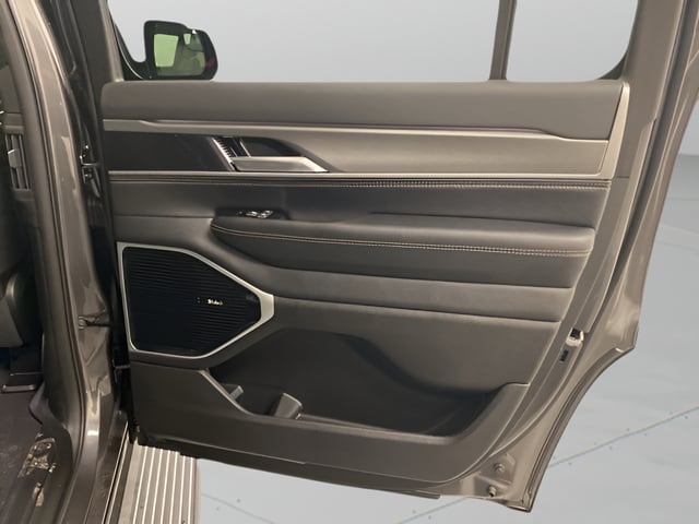 2026 Jeep Grand Wagoneer Limited Altitude - Photo 28
