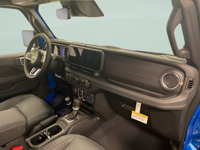 2026 Jeep Wrangler 4-Door Sahara - Photo 22