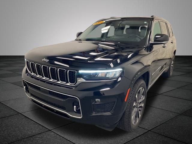 2022 Jeep Grand Cherokee Overland photo 3