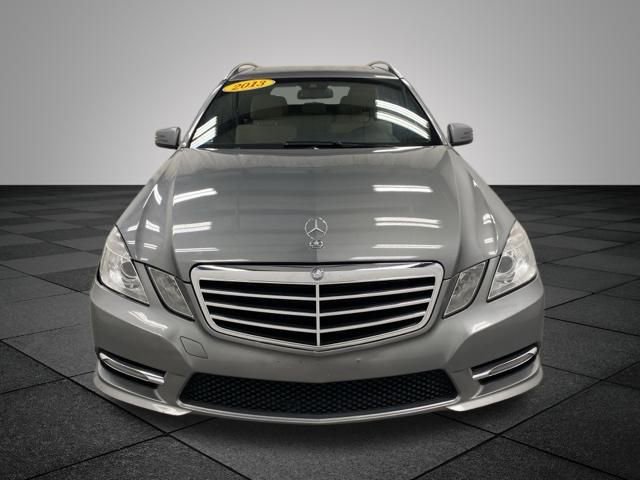 2013 Mercedes Benz E 350 Wagon photo 2