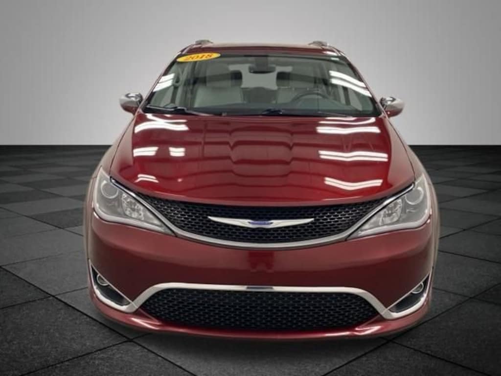 Used 2018 Chrysler Pacifica Limited Van
