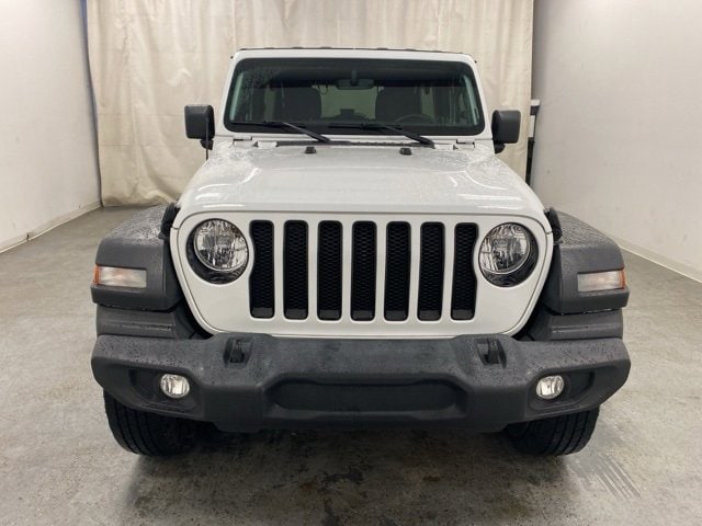 Used 2022 Jeep Wrangler Unlimited Altitude with VIN 1C4HJXDNXNW102103 for sale in Holland, MI