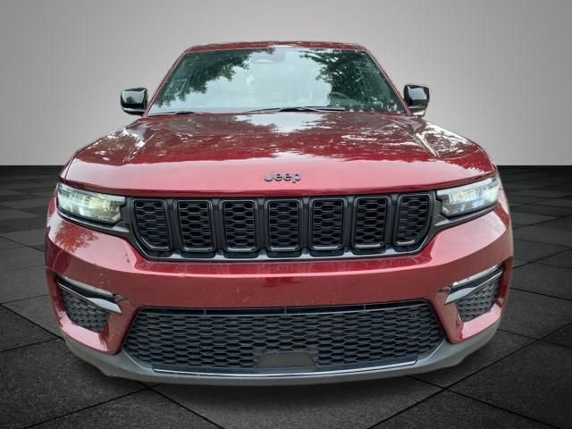 2024 Jeep Grand Cherokee Limited photo 3