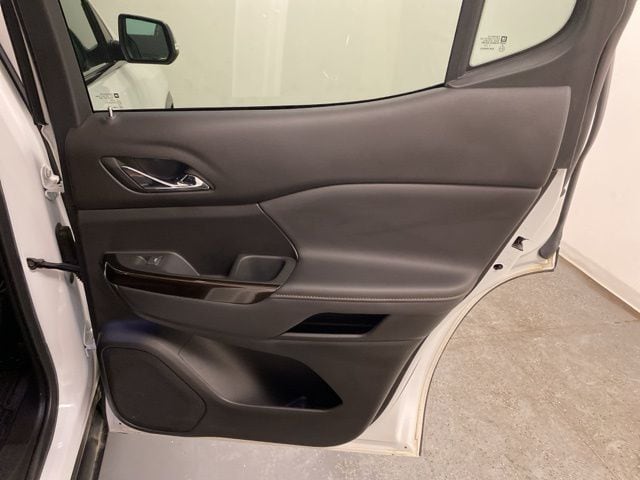 2023 GMC Acadia AT4 - Photo 27