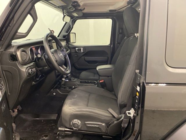 2022 Jeep Wrangler Sport - Photo 9