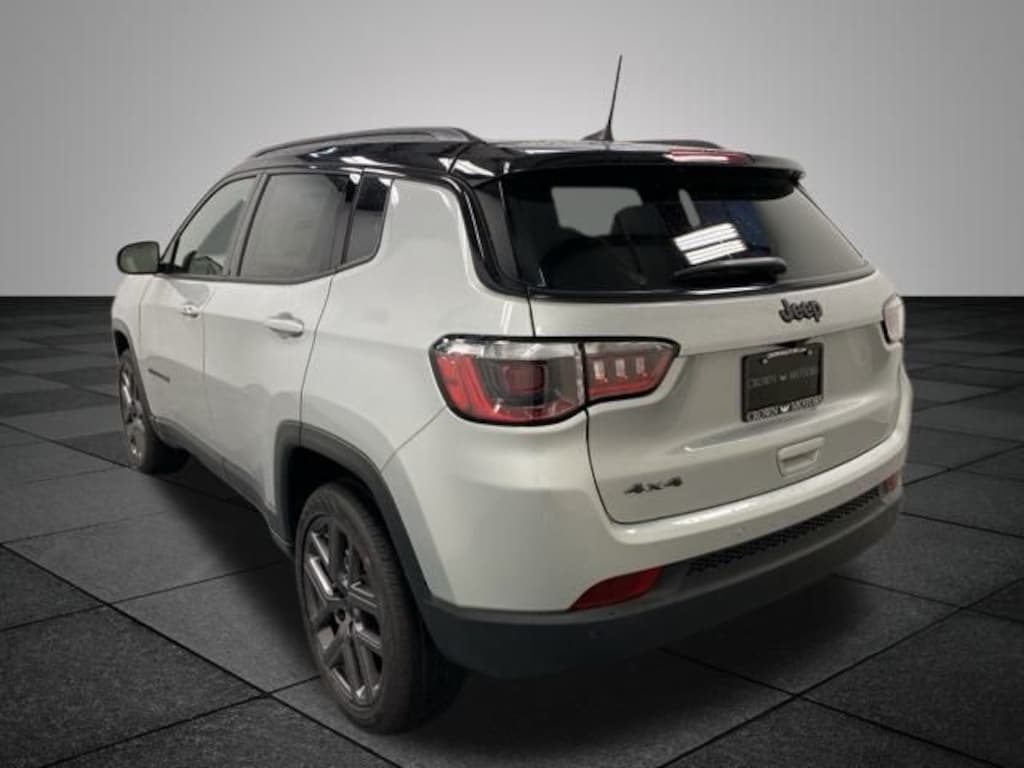 Used 2026 Jeep Compass Limited SUV