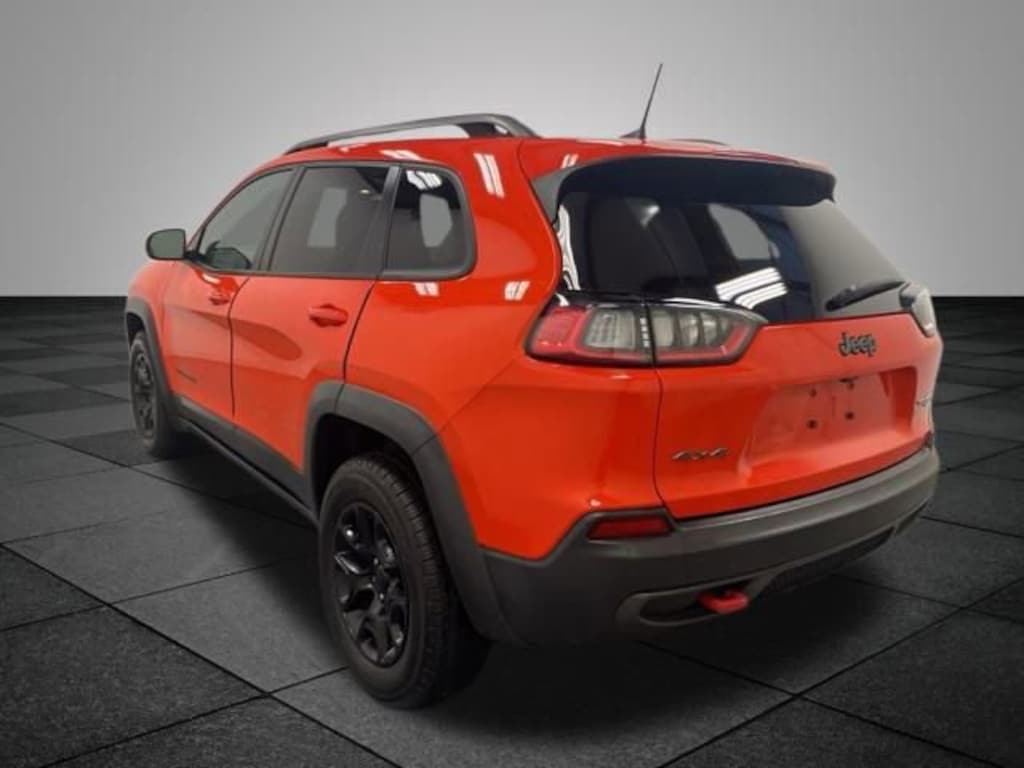 Used 2021 Jeep Cherokee Trailhawk SUV