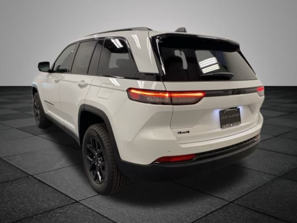 New 2025 Jeep Grand Cherokee ALTITUDE X 4X4 Sport Utility