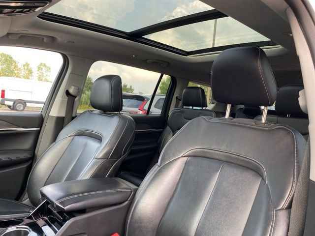 2023 Jeep Grand Cherokee Limited photo 2