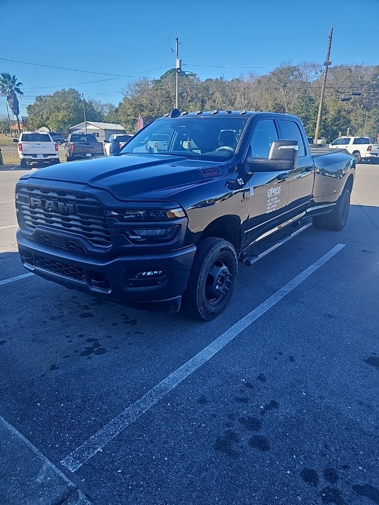 2025 RAM 3500 Tradesman's photo