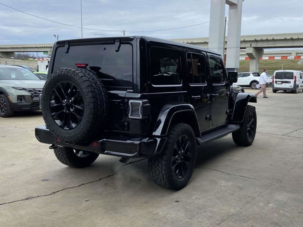 Used 2022 Jeep Wrangler Unlimited Sahara High Altitude SUV