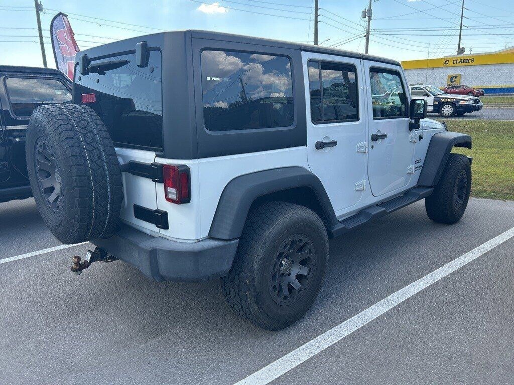2018 Jeep Wrangler Unlimited Sport photo 4