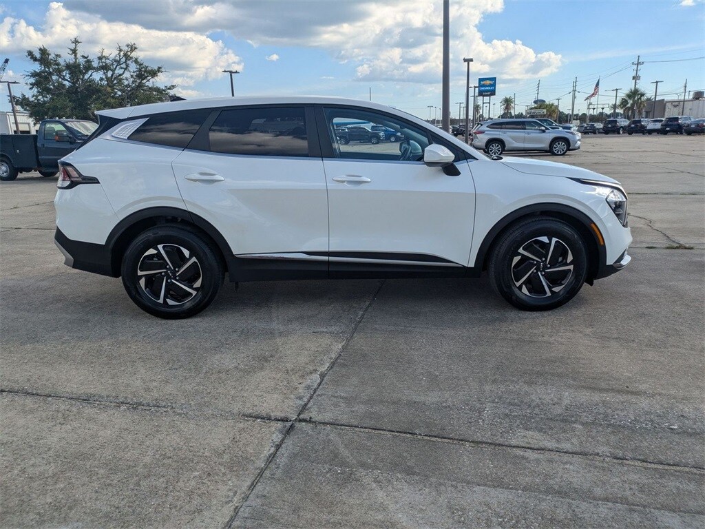 2023 Kia Sportage Hybrid LX photo 4