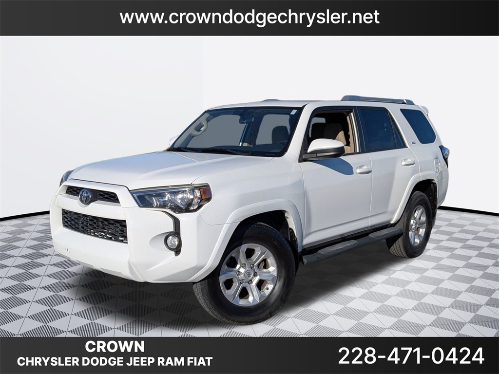 2015 Toyota 4Runner SR5's photo