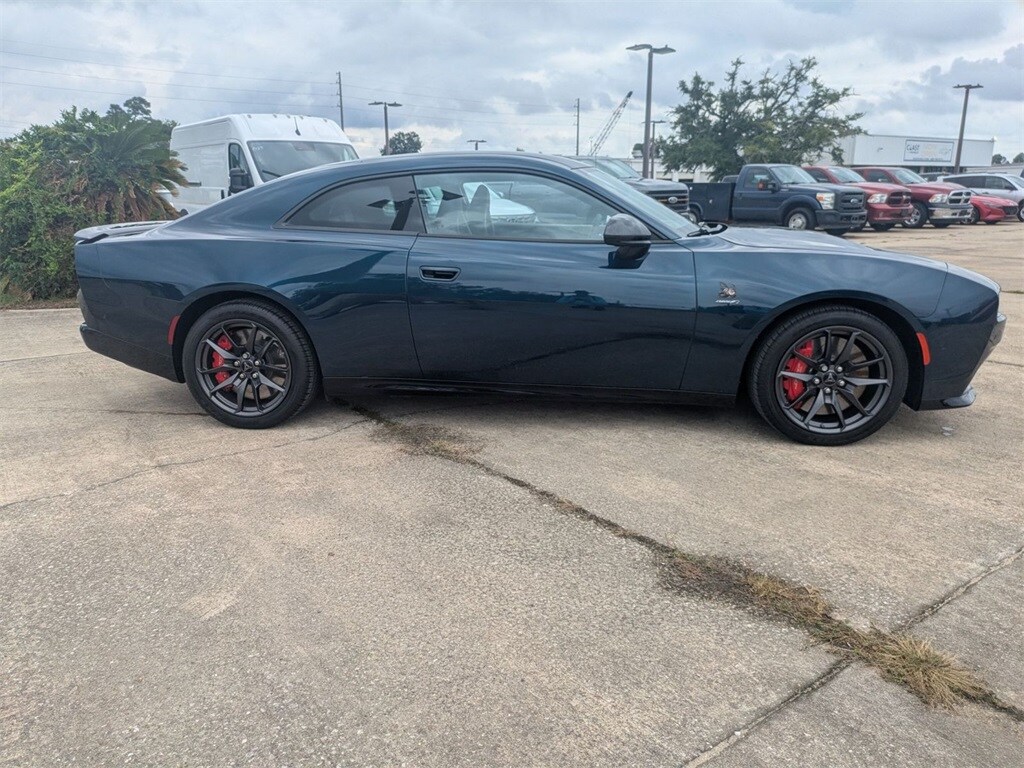 2024 Dodge Charger Daytona Scat Pack AWD photo 4