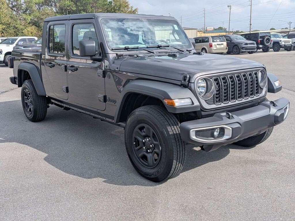 New 2026 Jeep Gladiator Sport Pickup