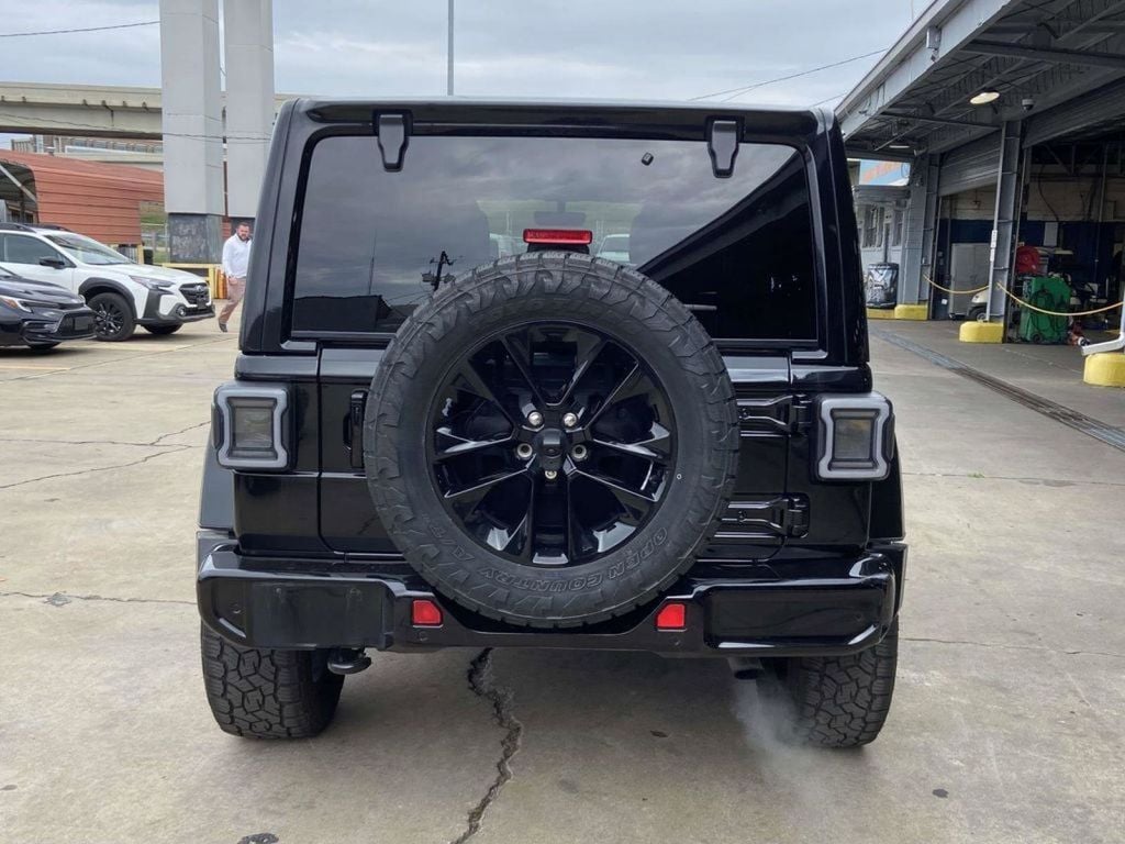 Used 2022 Jeep Wrangler Unlimited Sahara High Altitude SUV