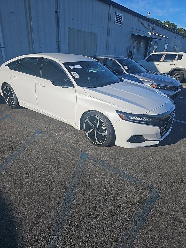 2022 Honda Accord Sport's photo