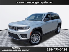 2025 Jeep Grand Cherokee Laredo X Sport Utility