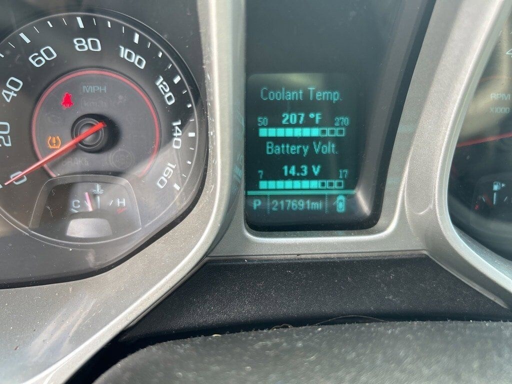 2014 Chevrolet Camaro 1LT photo 2