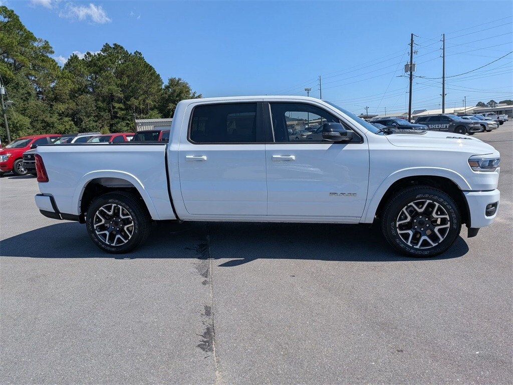 2026 Ram 1500 Laramie photo 4