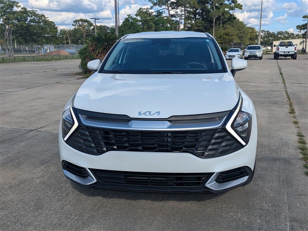 2023 Kia Sportage Hybrid LX photo 2