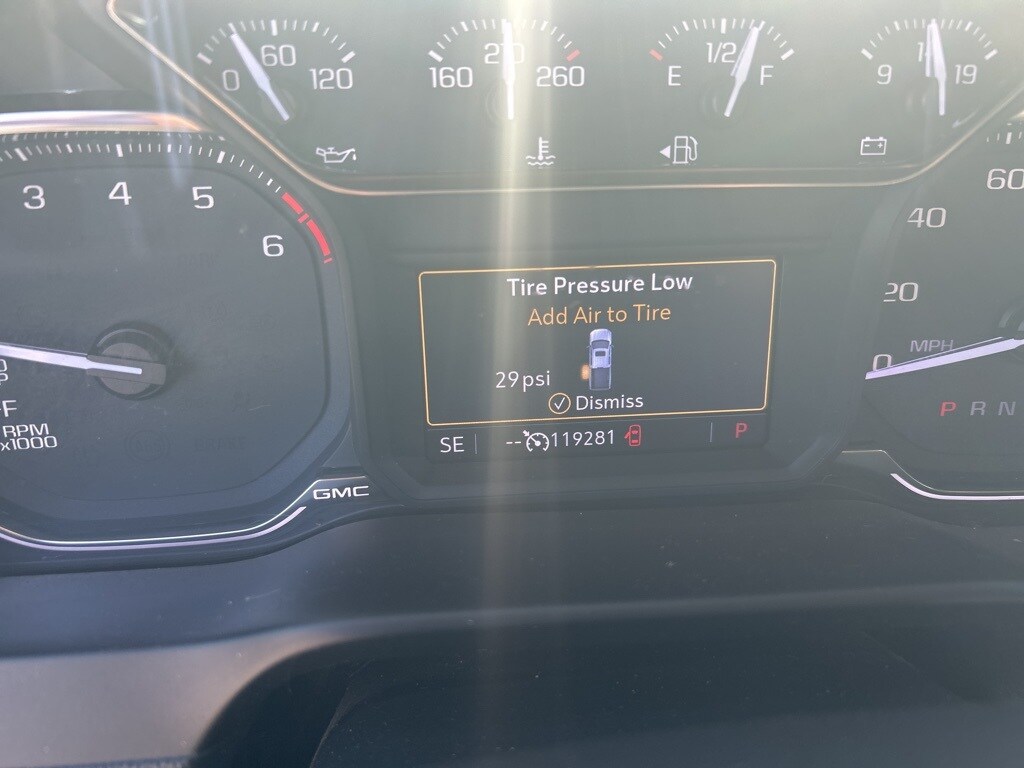 2019 Gmc Sierra 1500 SLT photo 2