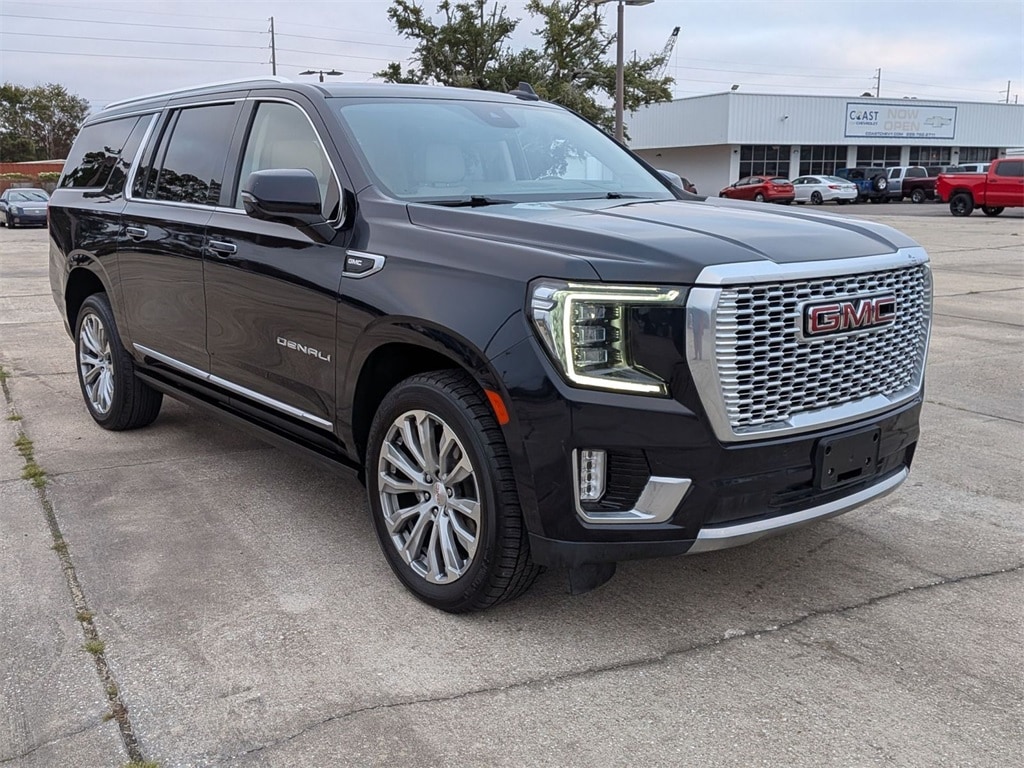 Used 2023 GMC Yukon XL Denali SUV