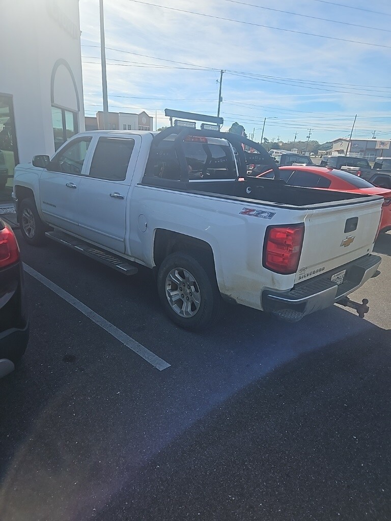 2015 Chevrolet Silverado 1500 LT photo 4