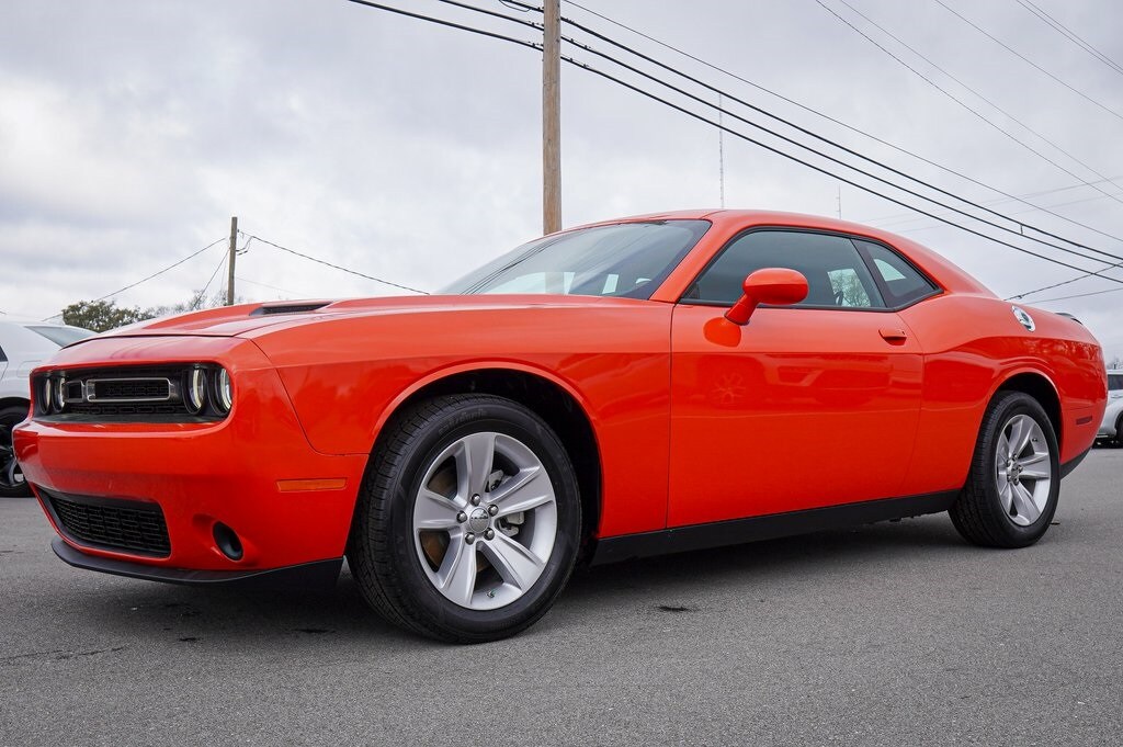 2023 Dodge Challenger SXT photo 2